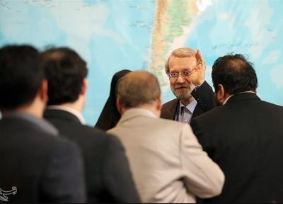 بازدید رئیس مجلس شورای اسلامی از نمایشگاه مشترک ایران و چین در قم