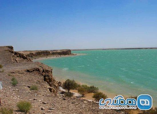 دریاچه چاه نیمه یکی از جاذبه های دیدنی سیستان و بلوچستان است