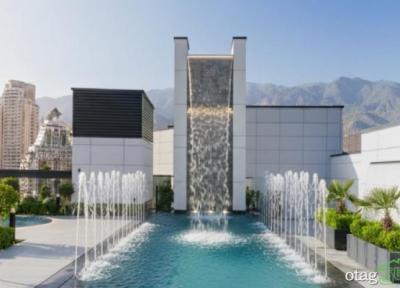 آبنما در روف گاردن؛ ترکیب صدای آب با آرامش آسمان